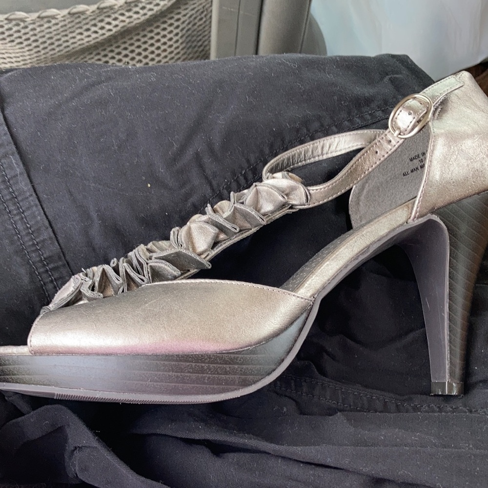 Pewter Ruffle T-strap heels size 10